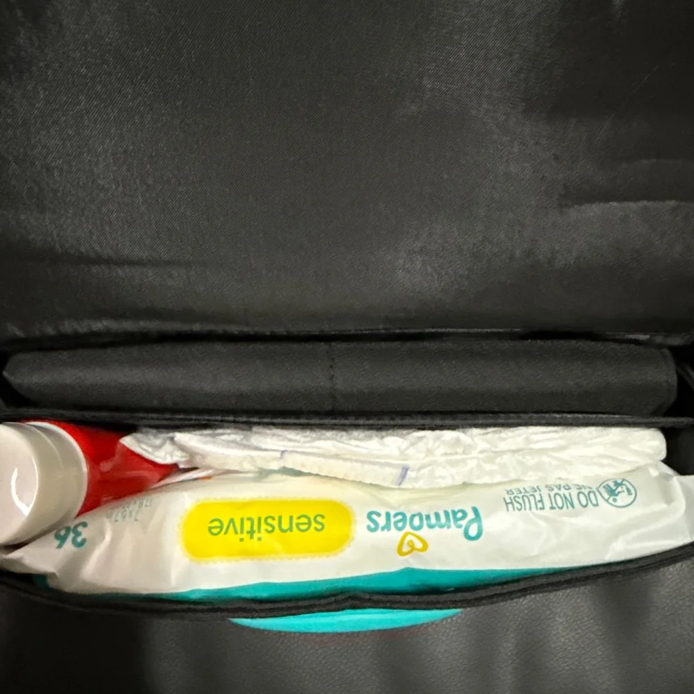 ToteSavvy Diaper Tote for Dads On the Go - Picture 6 of 10